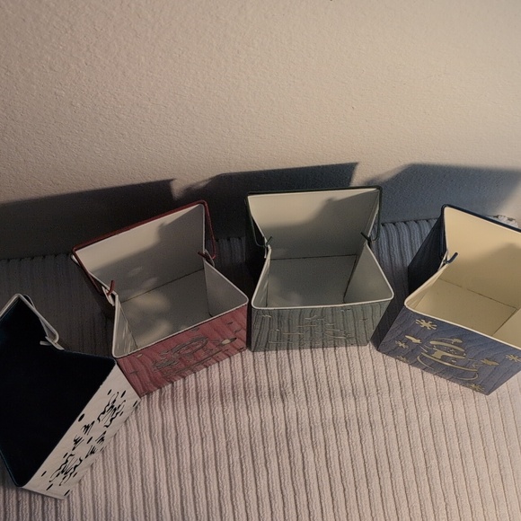 Luminaries for Christmas - Picture 2 of 3